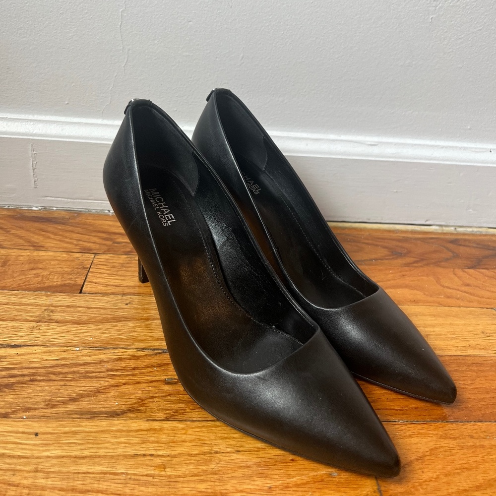 Michael Kors pumps